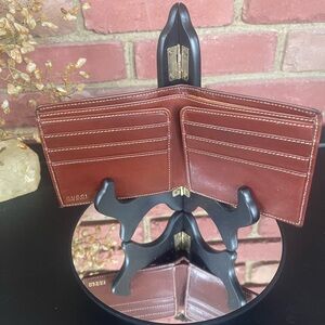 🔥Authentic:🔥GUCCI 🔥LEATHER🔥 WALLET 🔥